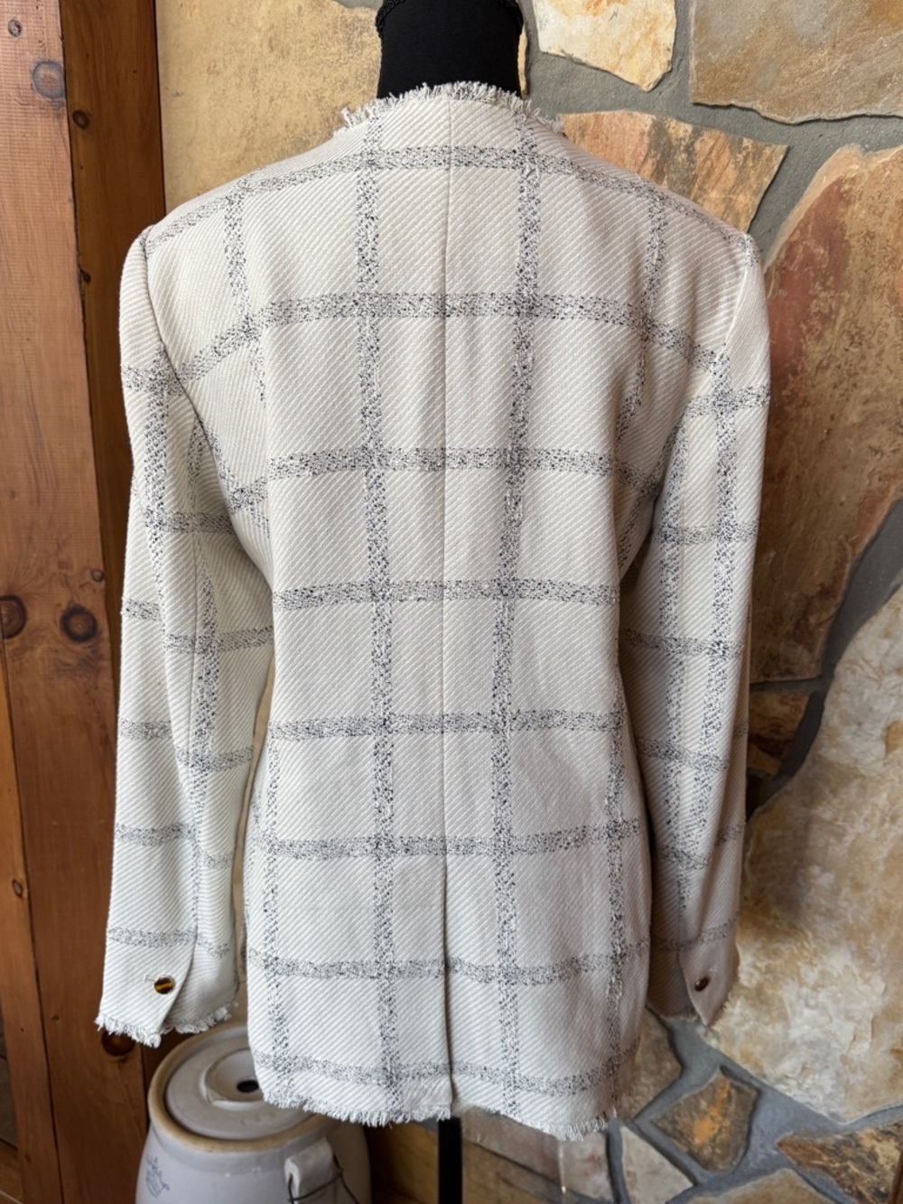 Ann Taylor Cream Gray Windowpane Tweed Fringed Blazer (14) Like New! - Picture 5 of 17